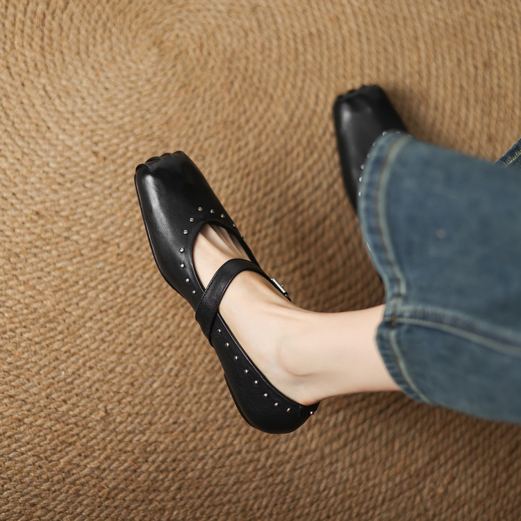 deep-mouth-flat-shoes-in-brown-or-black-style-s-html_4 Deep Mouth Flat Shoes in Brown or Black - Style s.html