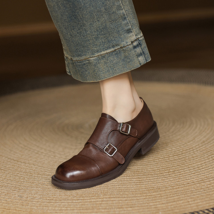 fashion-flat-shoes-low-chunky-heel-round-toe-spring-2025_2 Fashion Flat Shoes Low Chunky Heel Round Toe Spring 2025