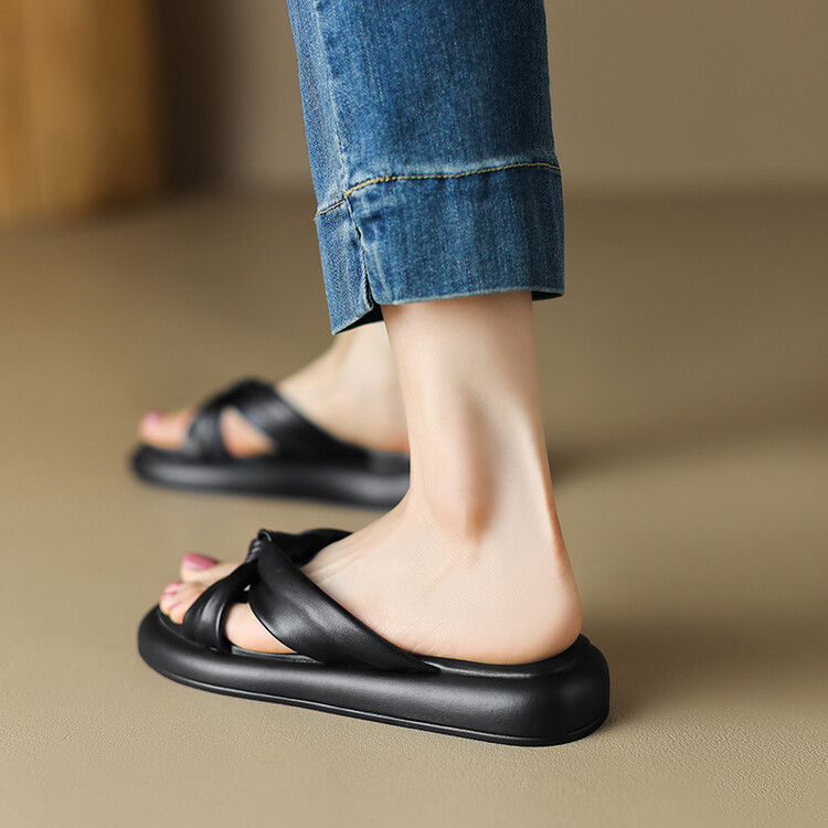 sweet-t-strap-flat-slippers-with-cross-straps-and-flowers_2 Sweet T-Strap Flat Slippers with Cross Straps and Flowers