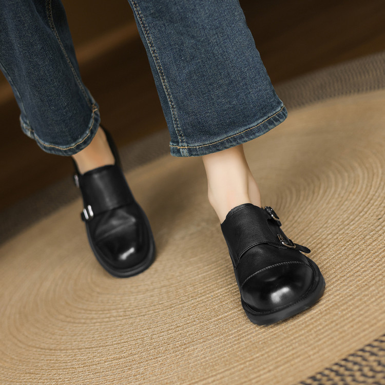 womens-deep-mouth-single-shoes-in-top-grain-leather-with-round-toe-and-chunky-mid-heel_2 Women's Deep Mouth Single Shoes in Top Grain Leather with Round Toe and Chunky Mid Heel