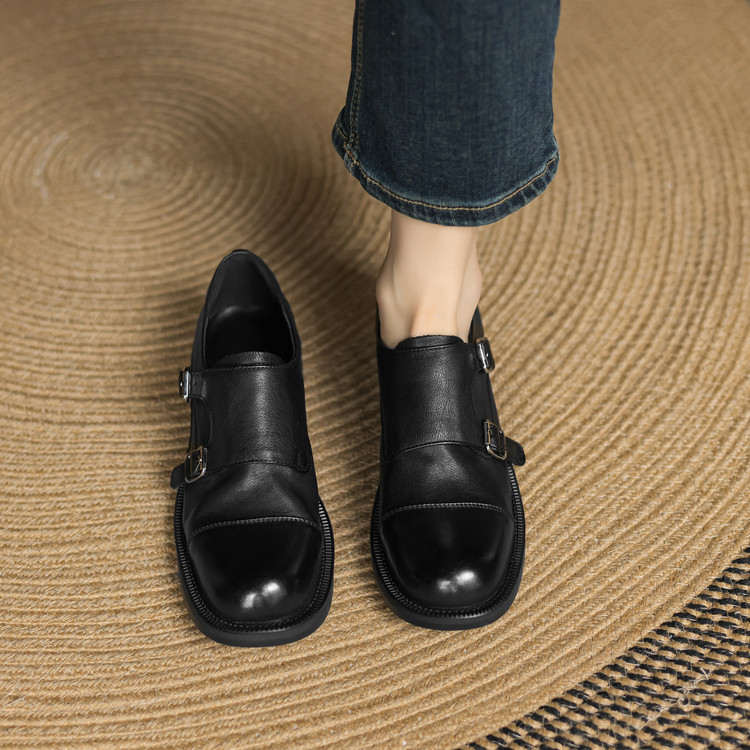 womens-deep-mouth-single-shoes-in-top-grain-leather-with-round-toe-and-chunky-mid-heel_4 Women's Deep Mouth Single Shoes in Top Grain Leather with Round Toe and Chunky Mid Heel